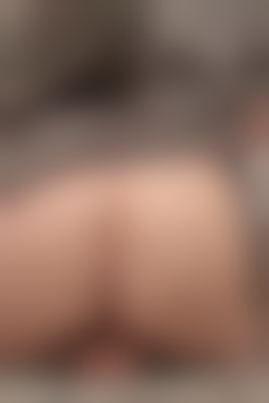 Balls dropping just for you, Milwaukee, WI gay oral sex