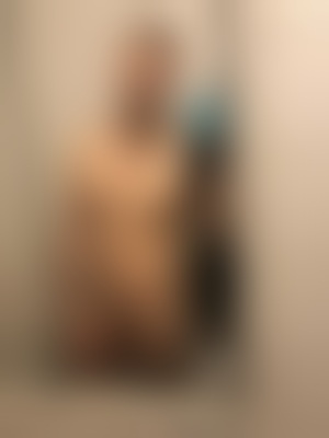 Gentle top bisex looking for hookups near Philly