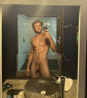 Greek god in Pittsburg, PA wants to take you to sex heaven