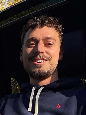 I enjoy driving out of Seattle for quickies in my car