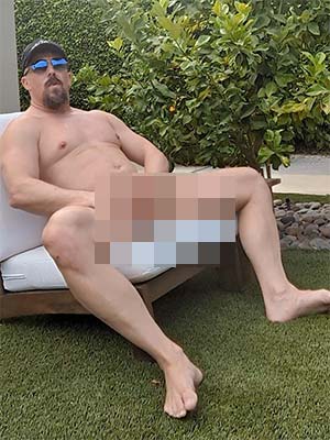 Join this married daddy nudist in Ahwatukee Foothills, Phoenix