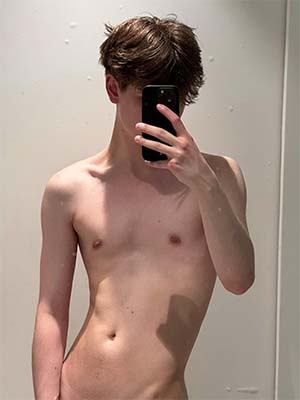 Deeply into nipple play, Norwalk 22 yo twink