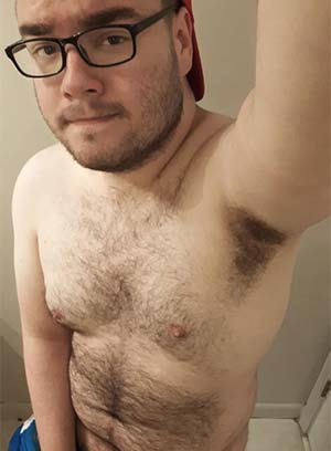 Closeted nerdy fag in Indianapolis, IN wants discreet fun