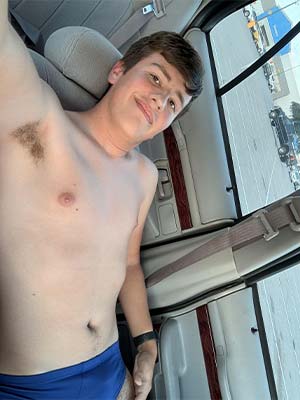 Simple and easy parking cruising in Port St. Lucie, Florida