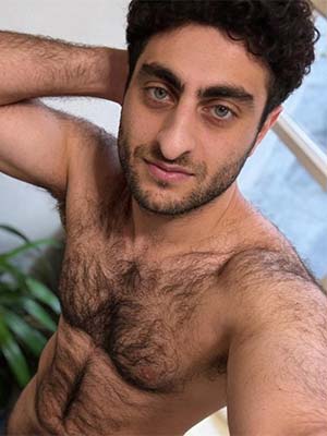 Your adventure with a hairy Greek in Chicago